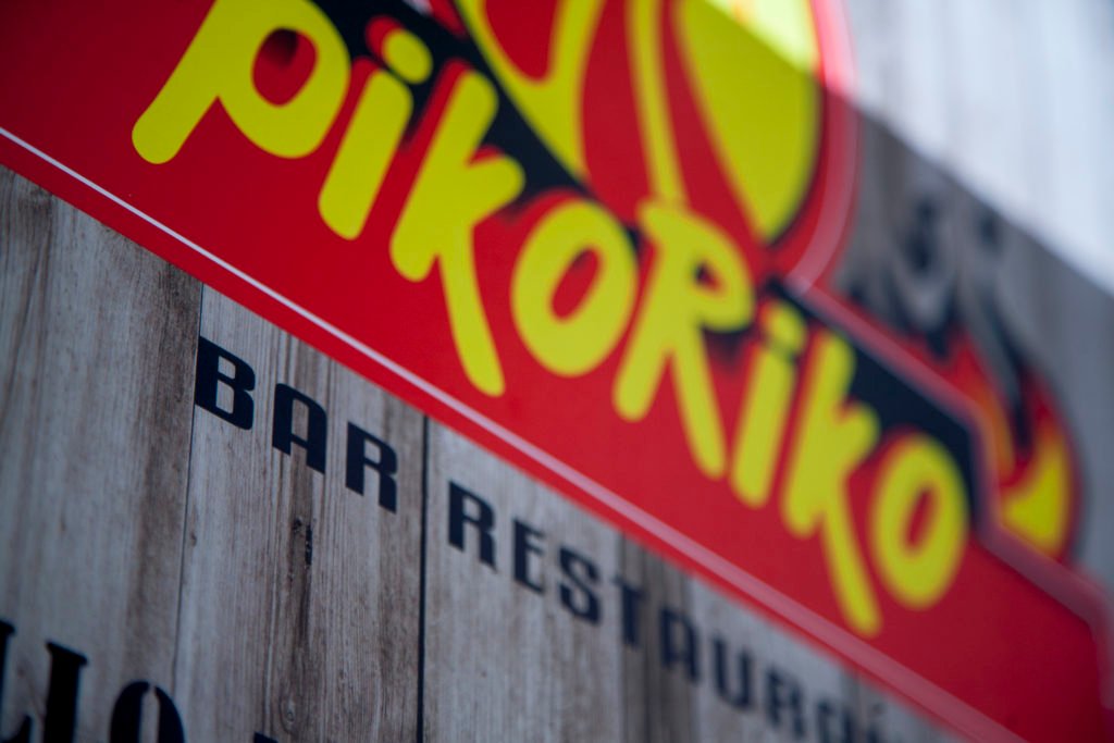Rótulo de Piko Riko Bar Restaurante